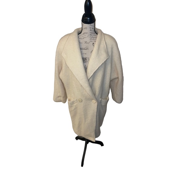 Hilda Ltd Wool Coat - Picture 3 of 6